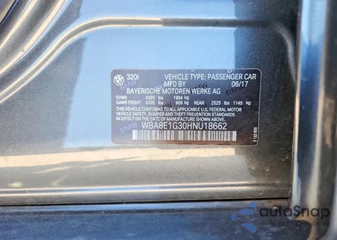 2017 BMW 320 I z USA, uszkodzony, nr VIN WBA8E1G30HNU18662